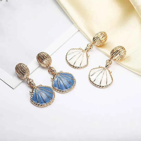 Vintage Ocean Shell Stud Earrings