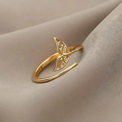 Adjustable Mermaid Tail Ring – Ocean-Inspired Elegance for Dreamers by Wave & Hang