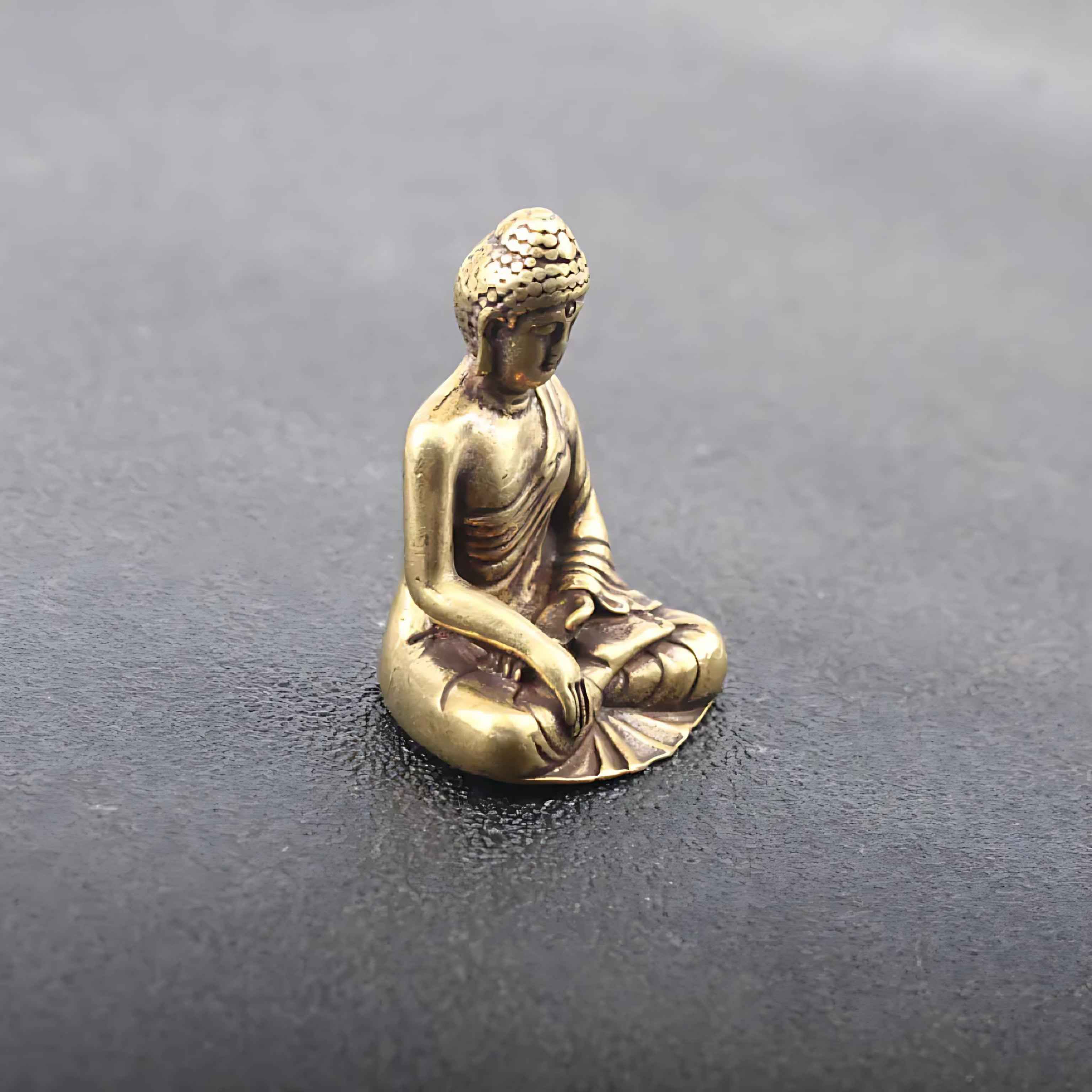 Brass Buddha Meditation Statue – Vintage Sitting Figure Sculpture | Copper Home Decor Ornament for Peace & Mindfulness