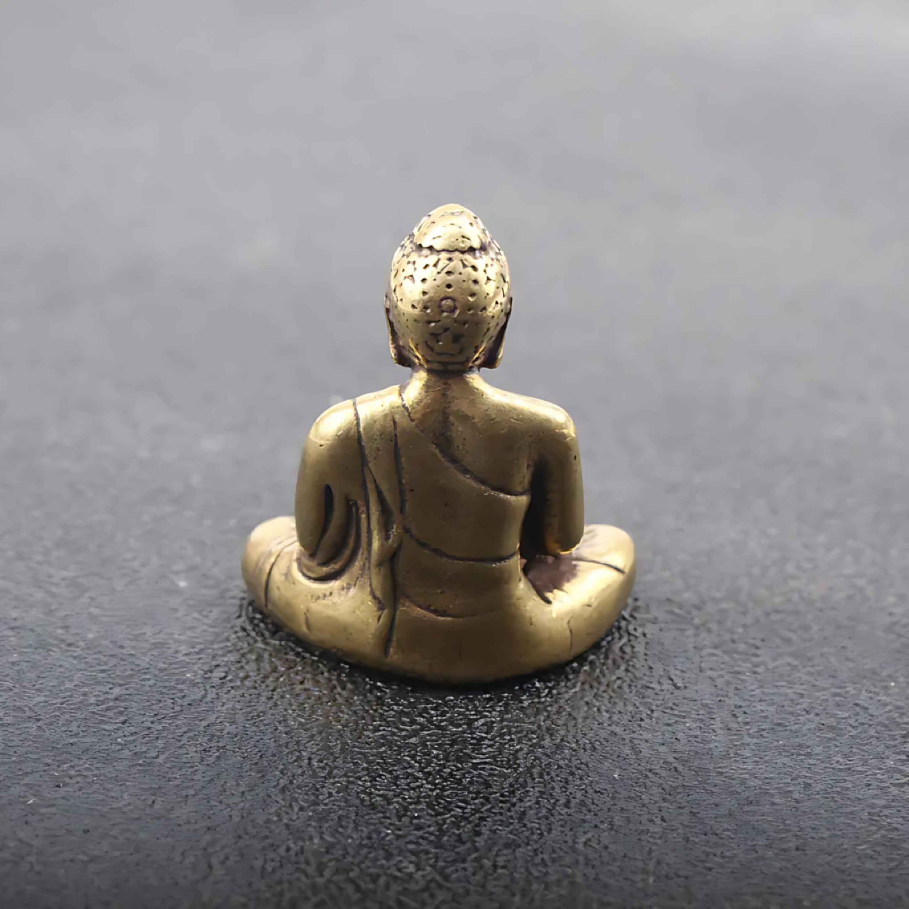 Brass Buddha Meditation Statue – Vintage Sitting Figure Sculpture | Copper Home Decor Ornament for Peace & Mindfulness