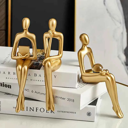 Golden Abstract Sculpture – Modern Resin Sitting Figurine for Home & Office Decor