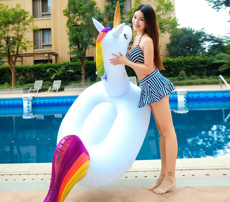 Inflatable Unicorn Pool Float – Giant Swim Ring for Adults & Kids (Durable Eco PVC, 190cm/270cm, Colorful Summer Float)