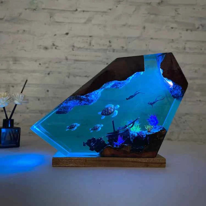 Shipwreck Sea Turtle Ocean Night Lamp – LED Ocean Decor