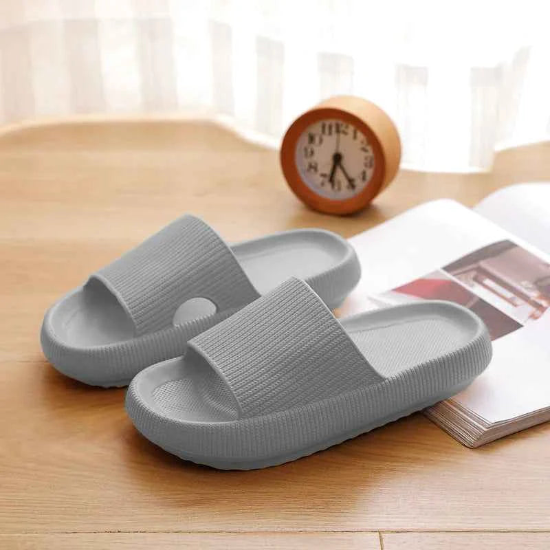 CloudStep™ Platform Beach Slippers – Cushioned Comfort for Summer