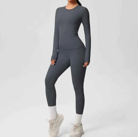 Premium Double-Sided Yoga Suit – Seamless, Stretch & Comfort