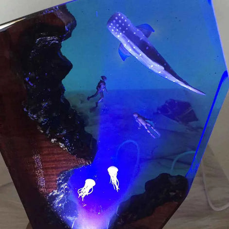 Creative USB Ocean Night Lamp – 3D Underwater LED Desk Light | Ocean Scene Resin Lamp for Bedroom & Home Decor