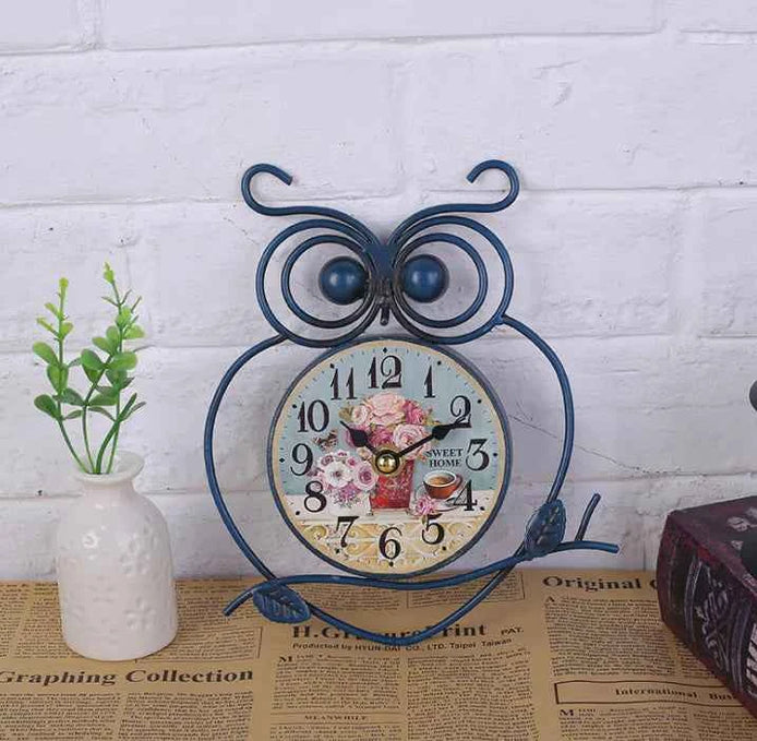 Vintage Minimalist Wall Clock | Retro Owl Design Wall Art Clock | Silent Sweep Hanging Clock for Living Room & Bedroom