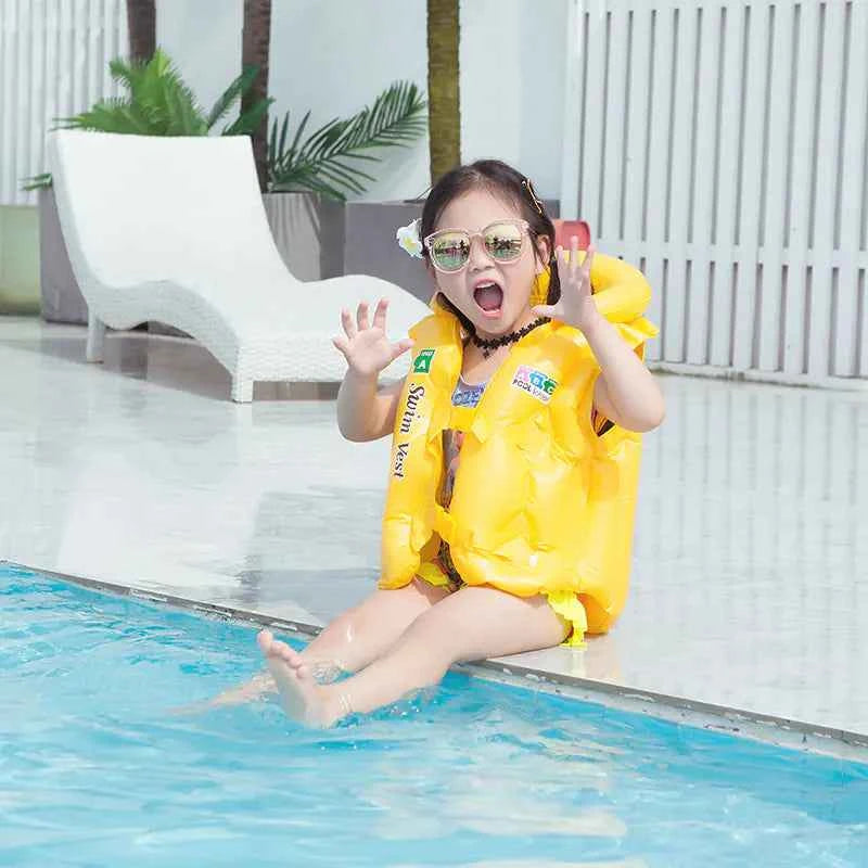 Children’s Inflatable Life Jacket – Safe & Comfortable Swim Vest for Kids Ages 3–10 (PVC Material, Adjustable Buckles)