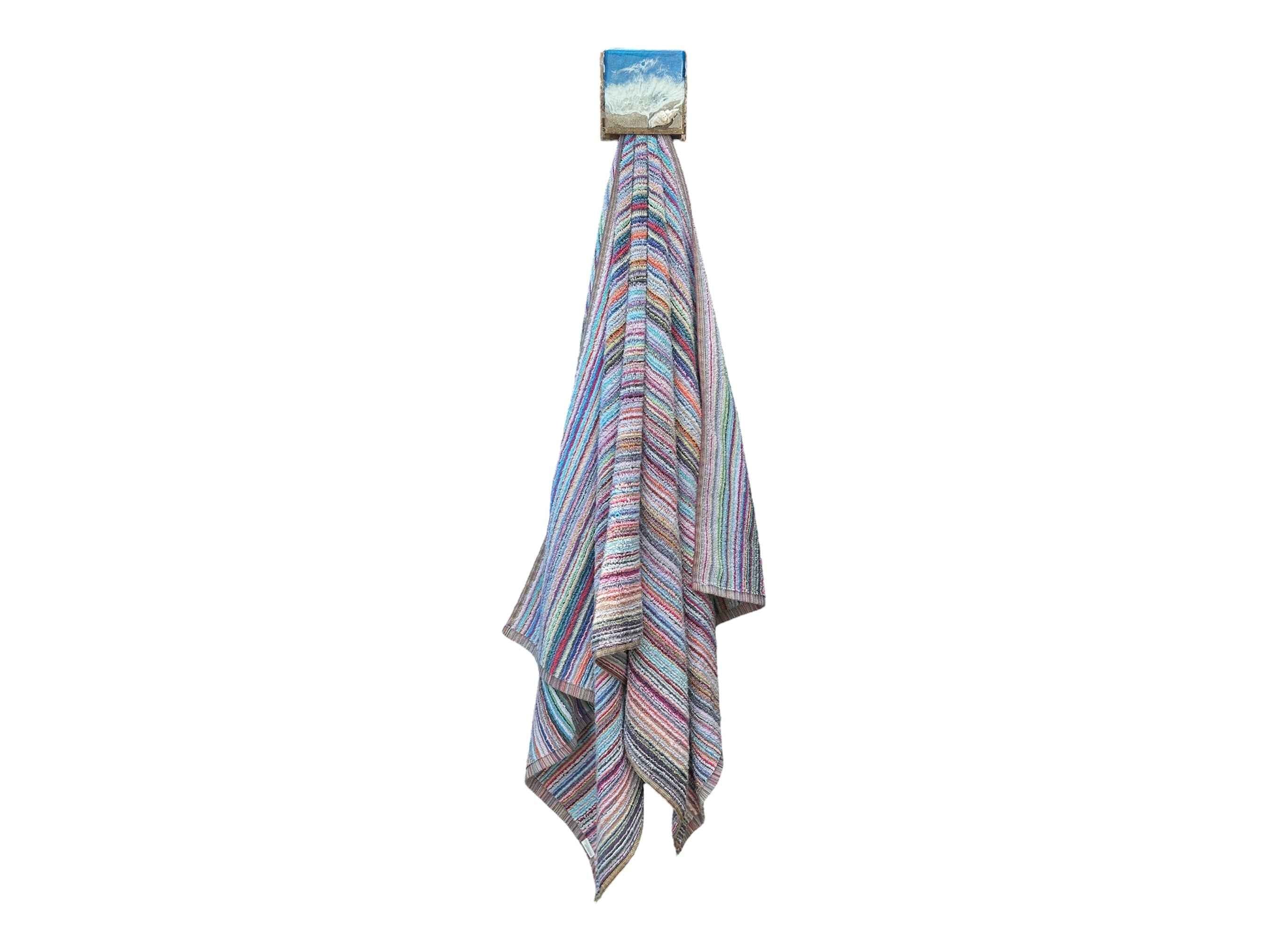 Wave & Hang™ Ocean Towel Hook – Handmade Resin & Exotic Wood Marble Holder