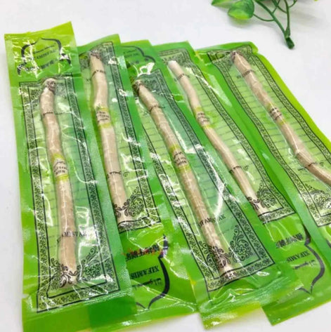 Miswak Natural Tooth Cleaning Stick - Eco-Friendly Oral Care Tool