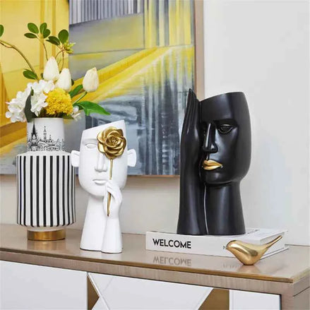 Creative Nordic Resin Vase – Modern Artistic Home & Office Decor