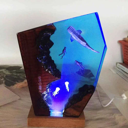 Creative USB Ocean Night Lamp – 3D Underwater LED Desk Light | Ocean Scene Resin Lamp for Bedroom & Home Decor